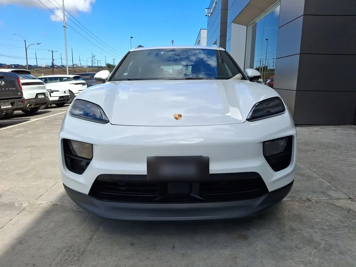Porsche Macan Electrico 4 4x4 At 5p año 2025