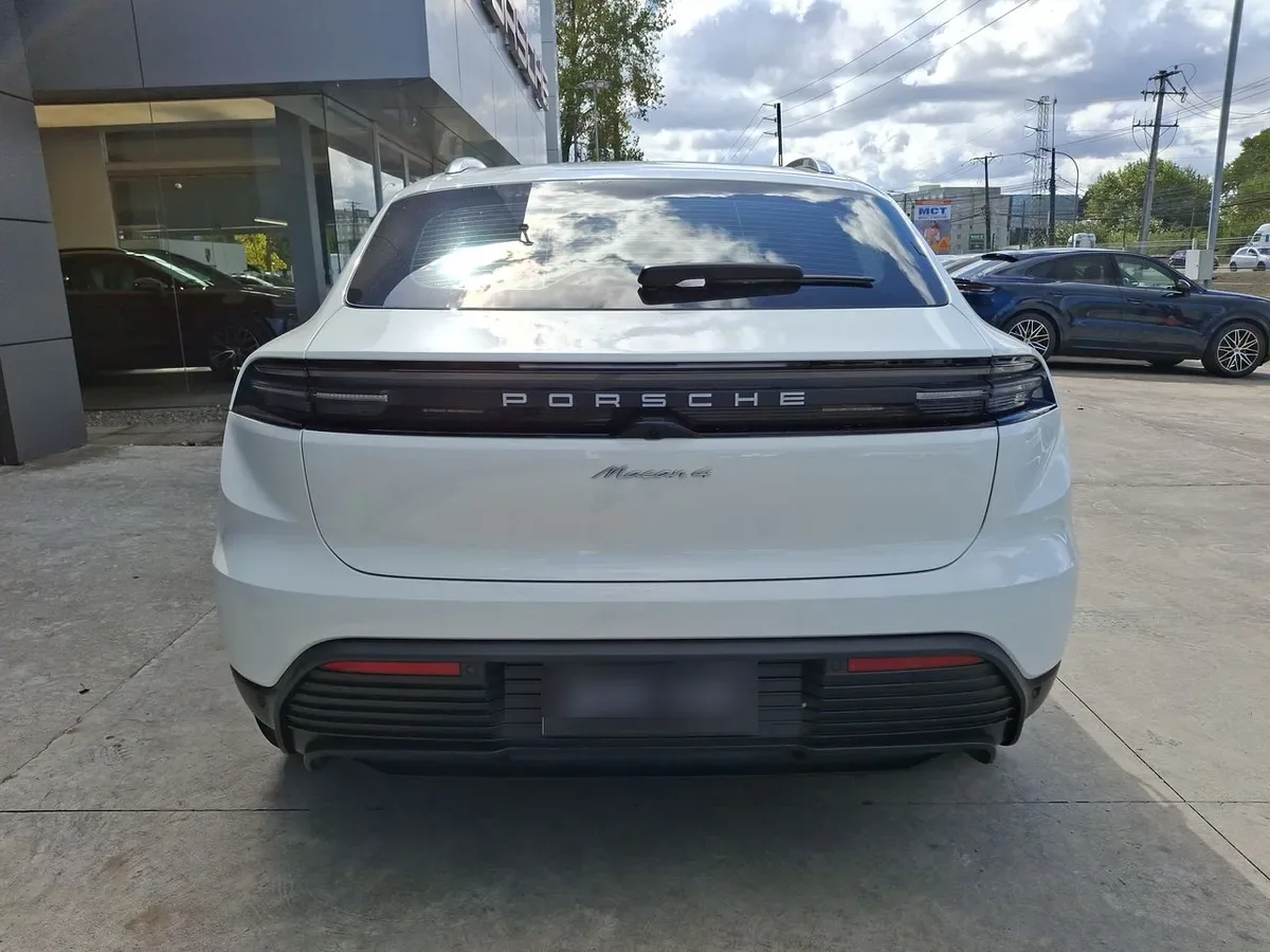 Porsche Macan Electrico 4 4x4 At 5p año 2025