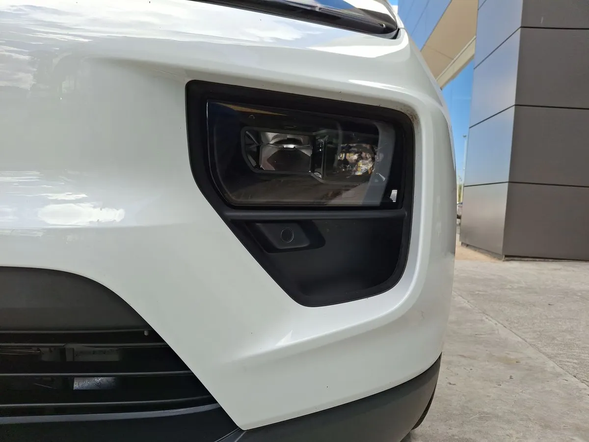 Porsche Macan Electrico 4 4x4 At 5p año 2025
