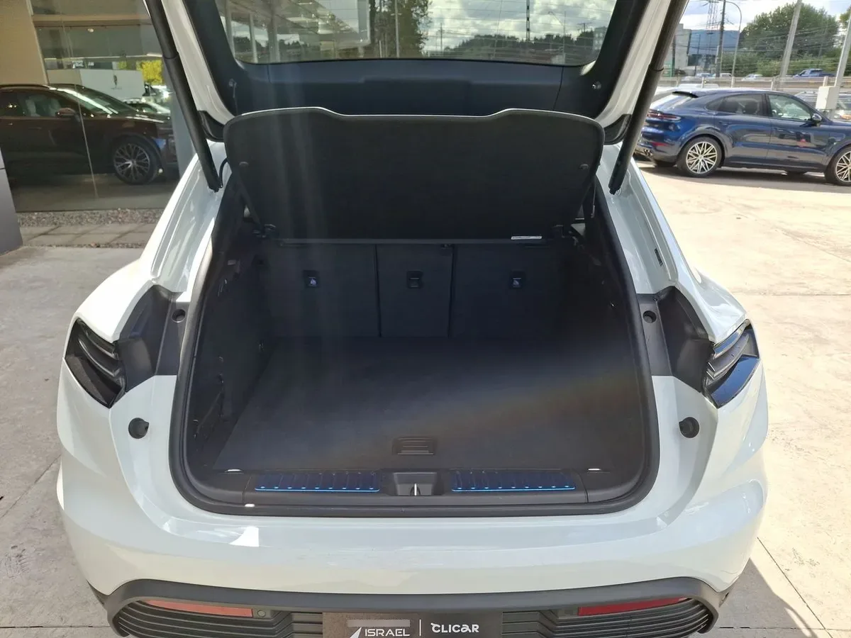 Porsche Macan Electrico 4 4x4 At 5p año 2025
