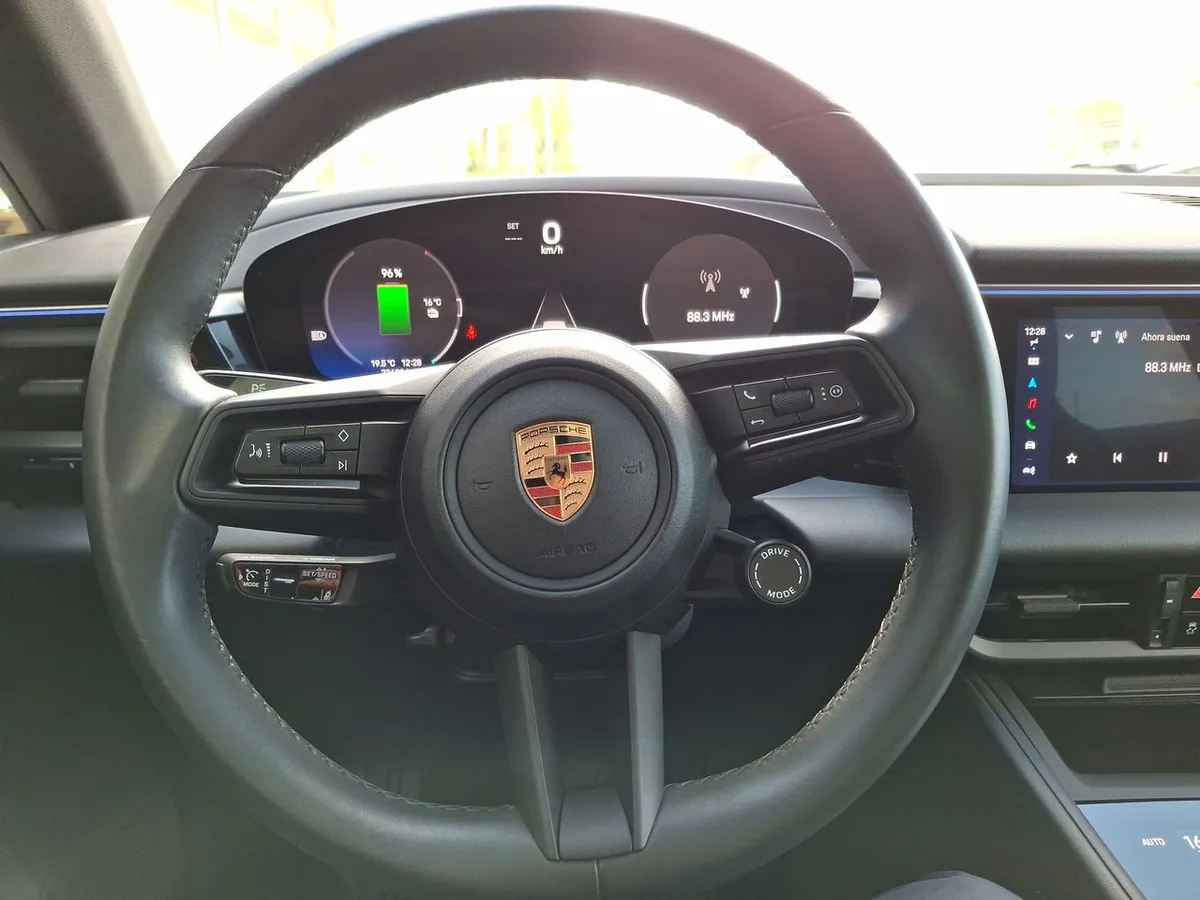 Porsche Macan Electrico 4 4x4 At 5p año 2025