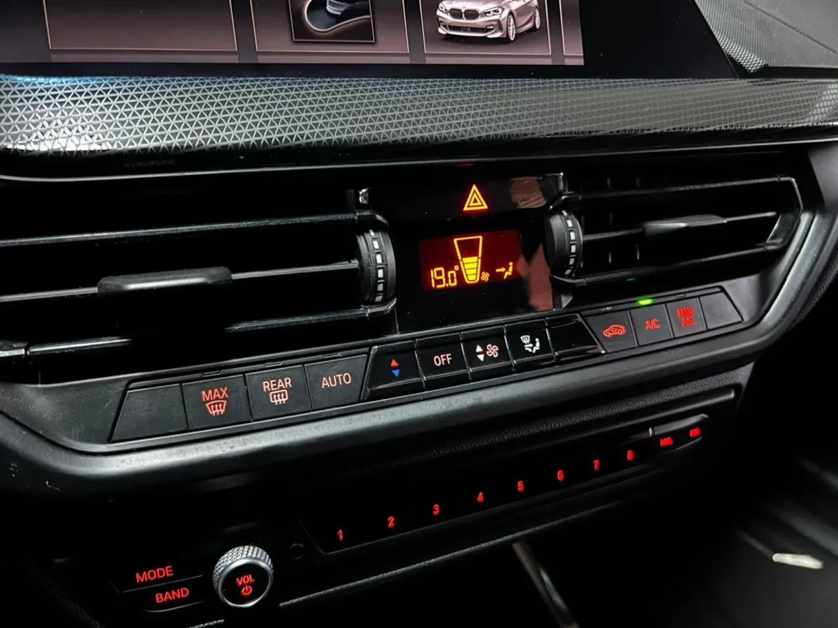 Bmw 118d - año 2020