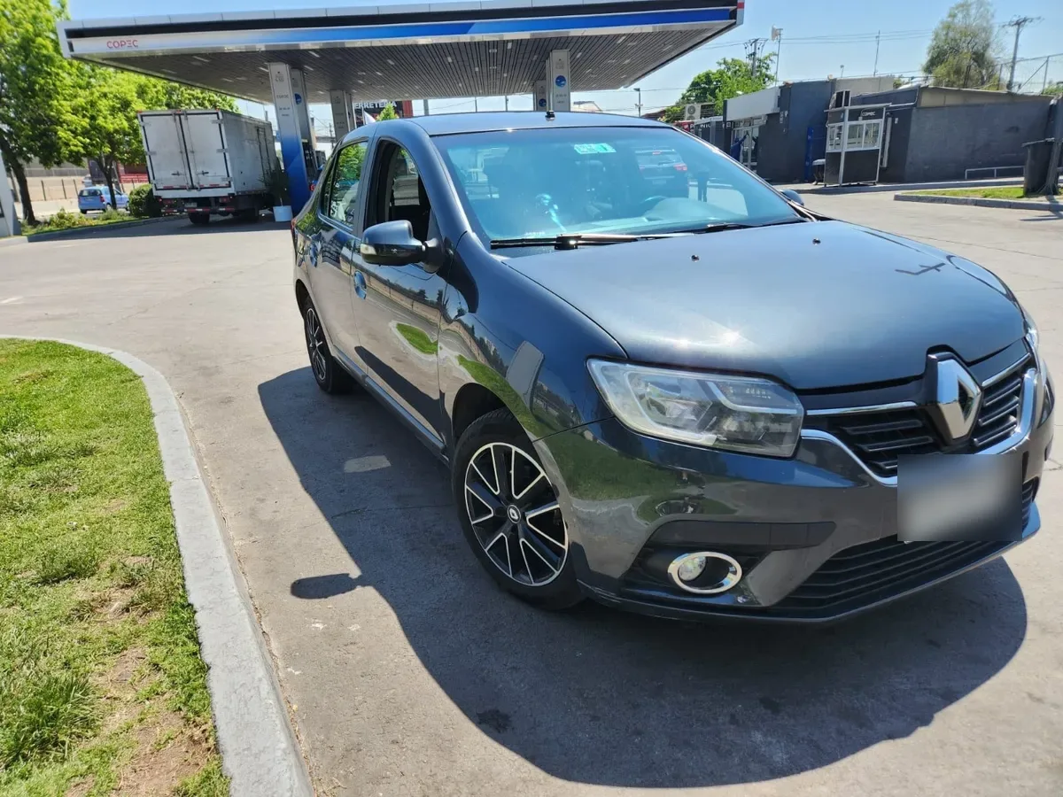 RENAULT SYMBOL 1.6 Intens Tech Mt año 2017