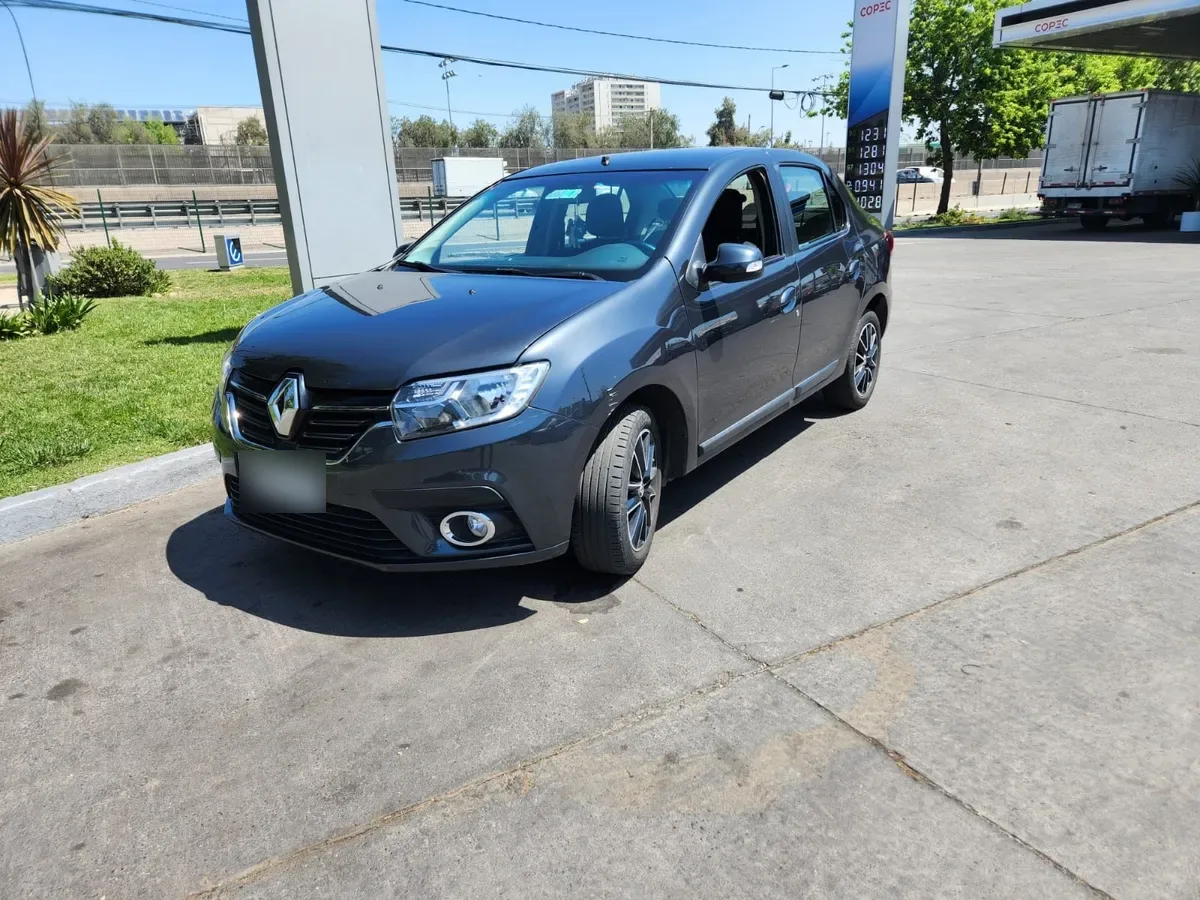 RENAULT SYMBOL 1.6 Intens Tech Mt año 2017