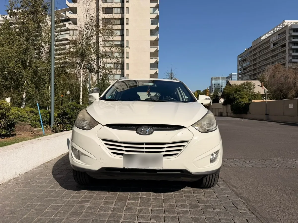 Hyundai Tucson 2.0 Gl 4x4 Ac 2ab Abs At año 2011