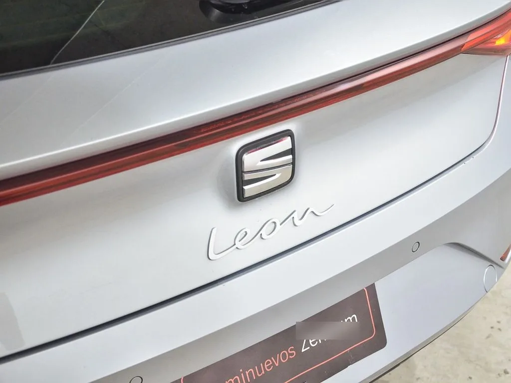 Seat Leon Tsi At8 1.4 Aut año 2023