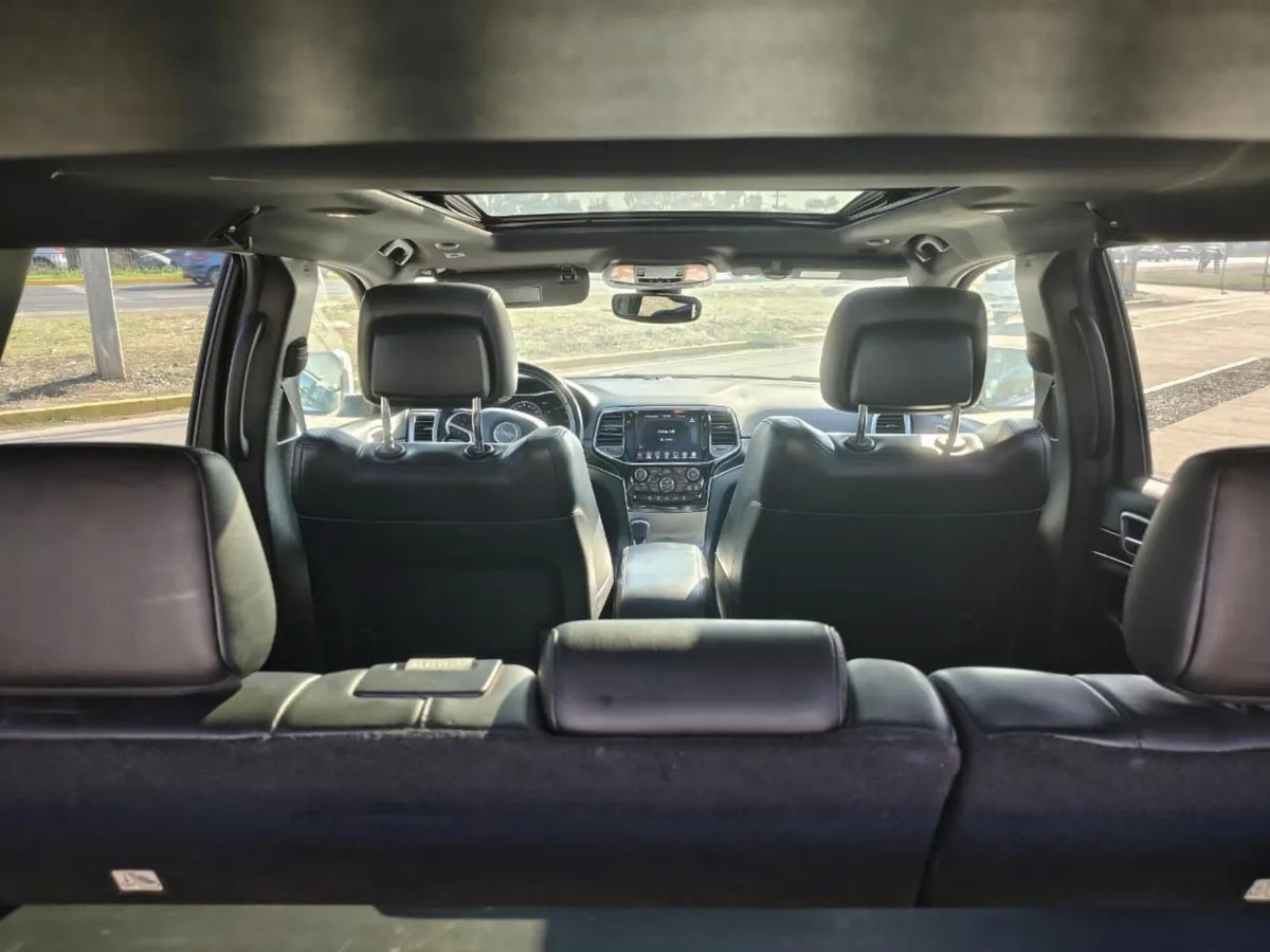 Jeep Grand Cherokee Limited 3.6 Aut 4x4 año 2021