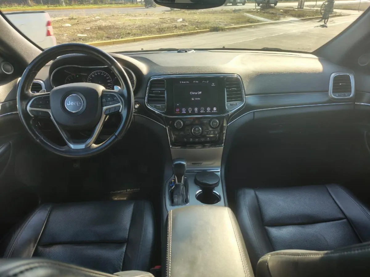 Jeep Grand Cherokee Limited 3.6 Aut 4x4 año 2021