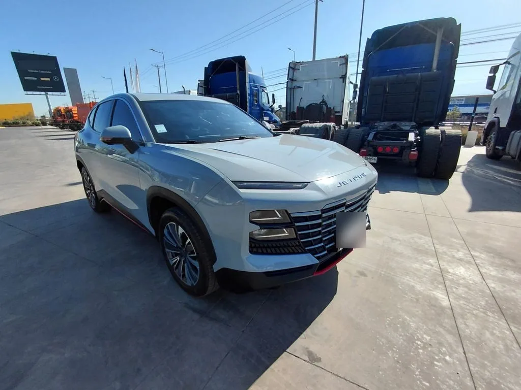 Jetour Dashing 1.5t Lux 4x2 Mt 5p año 2024