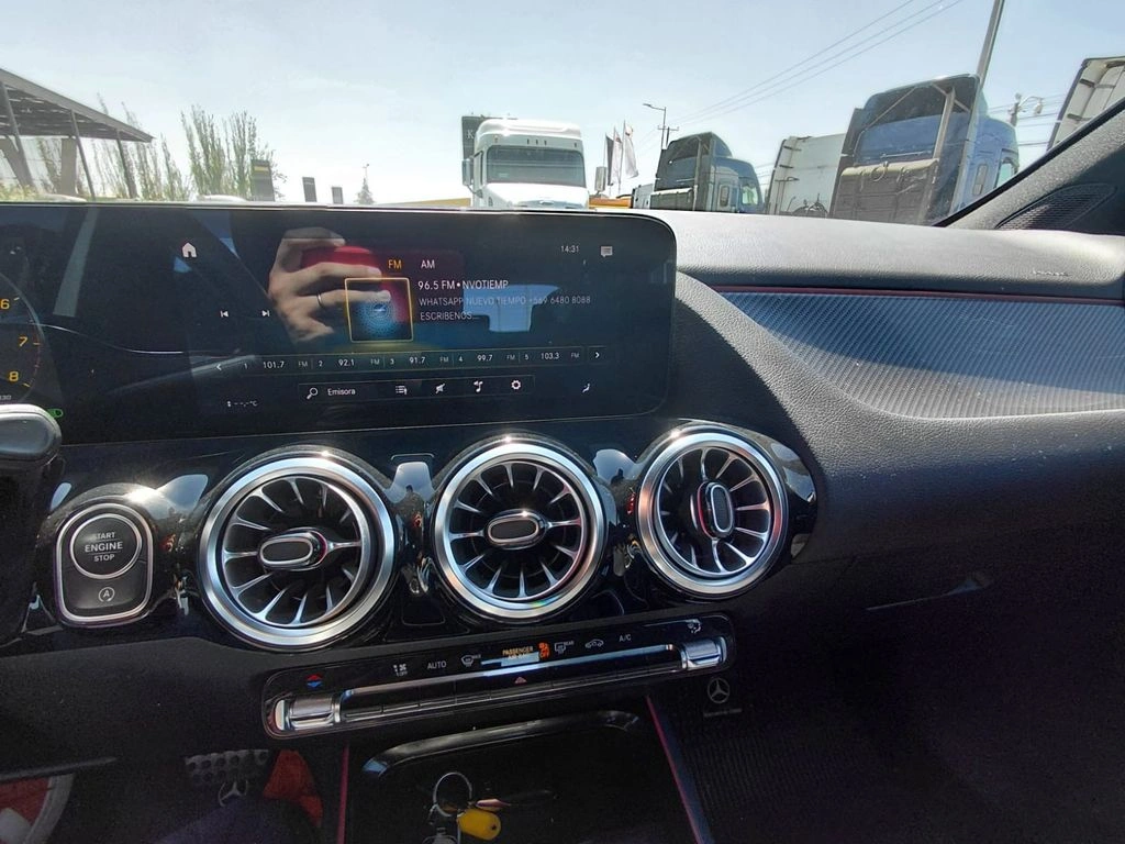 Mercedes-benz B 200 4x2 año 2022