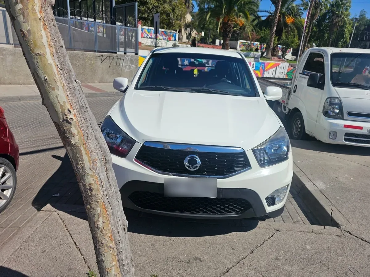 SSANGYONG ACTYON SPORTS 2.0 6as711 Mt 4x4 Diesel año 2018