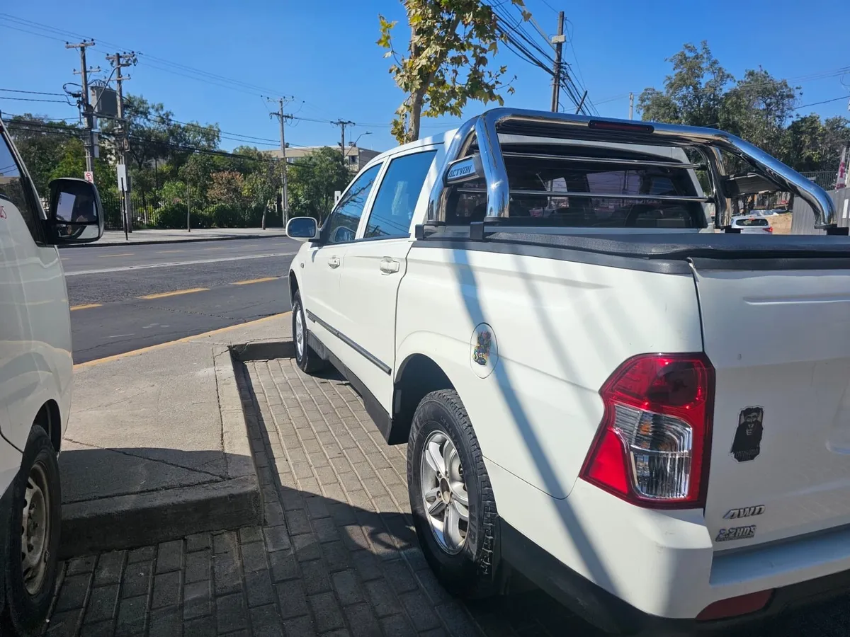 SSANGYONG ACTYON SPORTS 2.0 6as711 Mt 4x4 Diesel año 2018