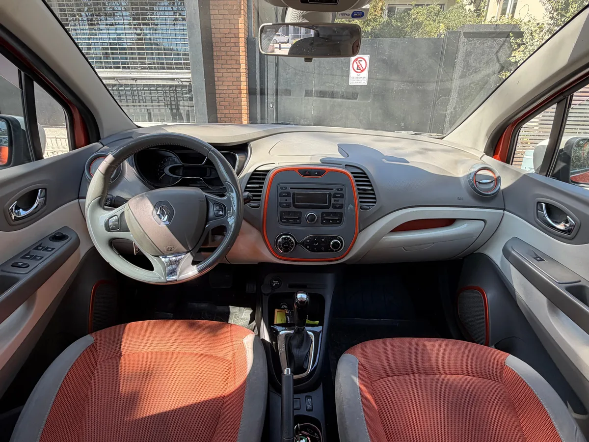 RENAULT CAPTUR 1.2 Dynamique Turbo At año 2016