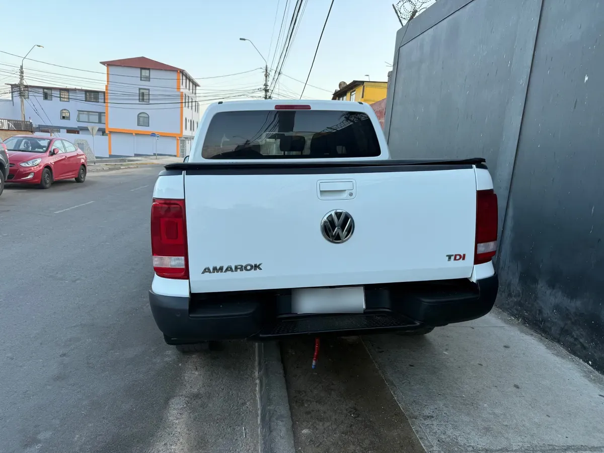 Volkswagen Amarok 2.0 Comfortline Mt 4x2 Diesel año 2018