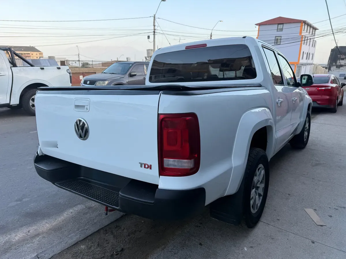 Volkswagen Amarok 2.0 Comfortline Mt 4x2 Diesel año 2018