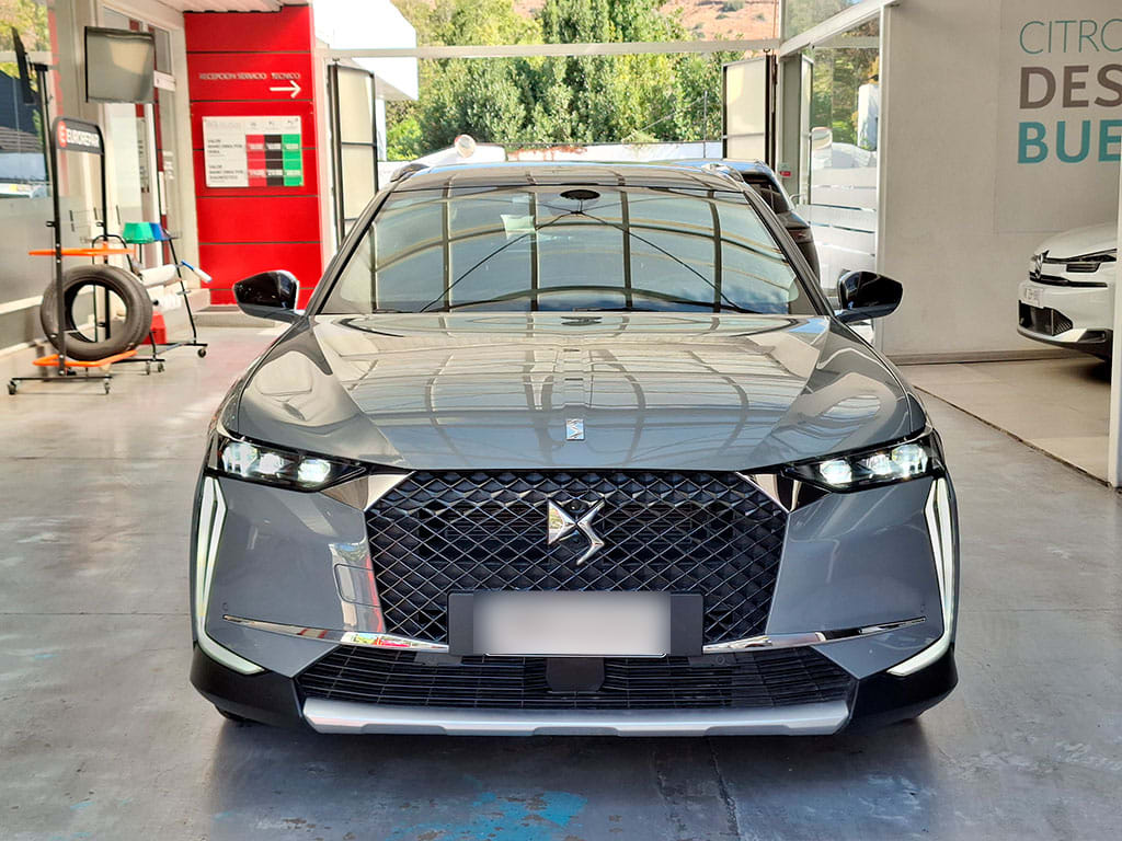 DS Automobiles 4 1.5 Performance año 2025