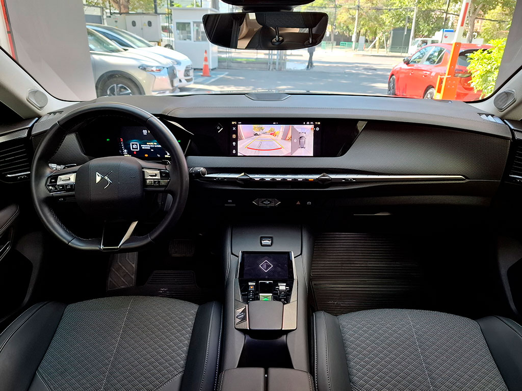 DS Automobiles 4 1.5 Performance año 2025