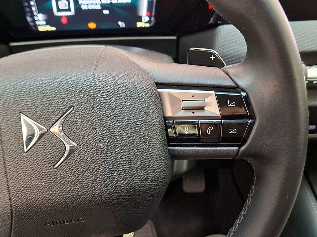 DS Automobiles 4 1.5 Performance año 2025