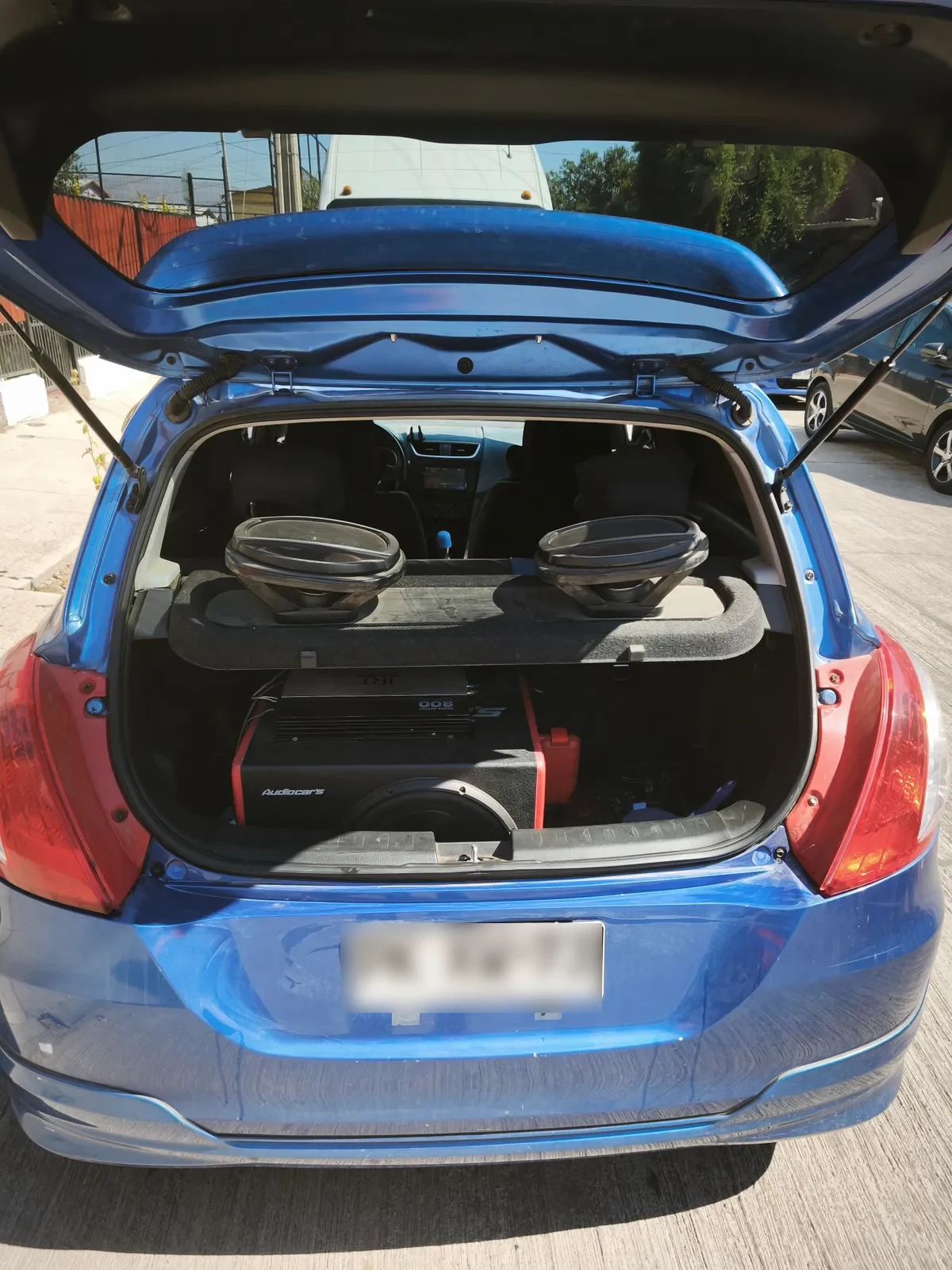 SUZUKI SWIFT 1.3 Gl Mt año 2011