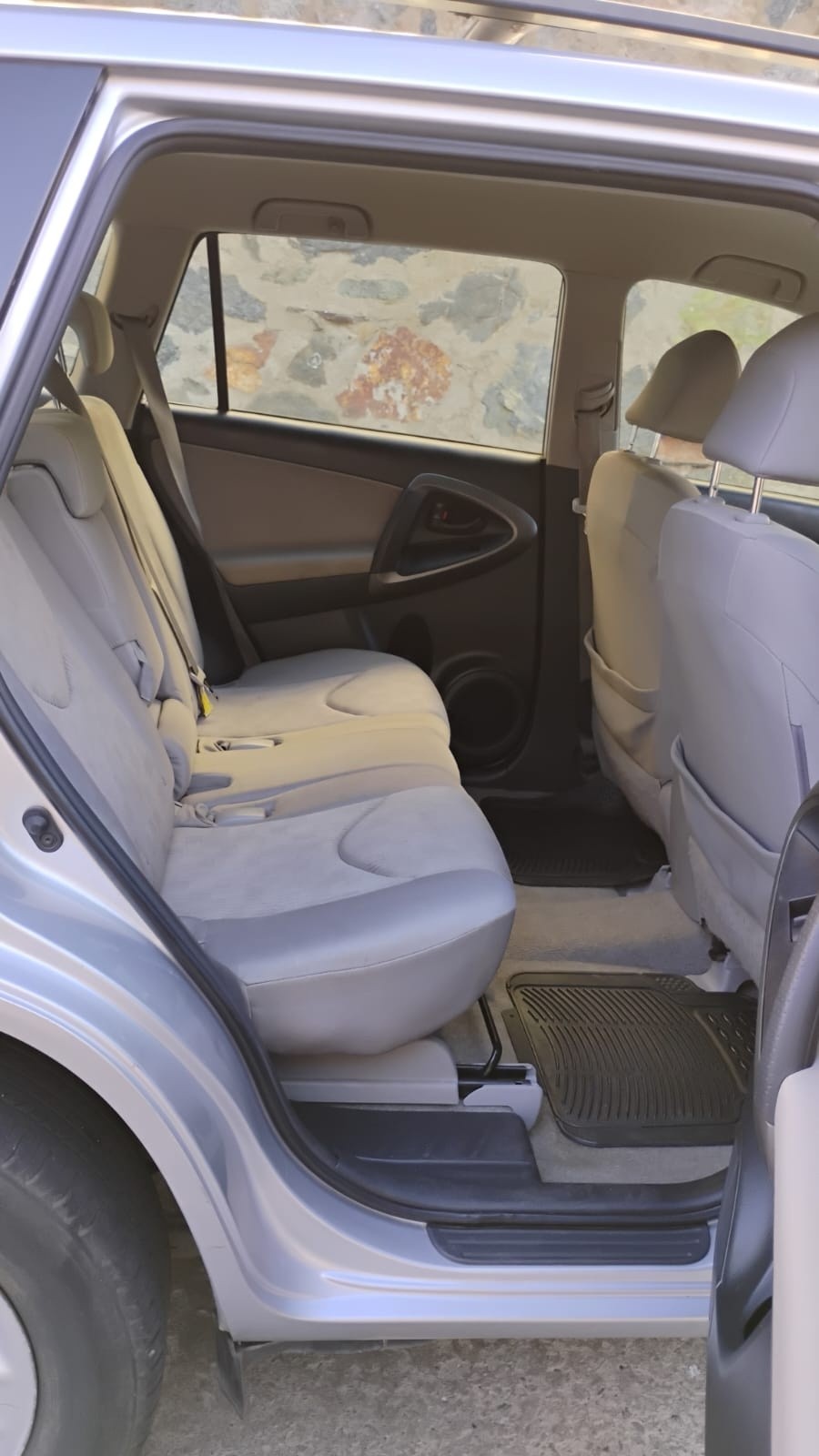 Toyota Rav4 2.4 Advantage Mt 4x2 año 2012