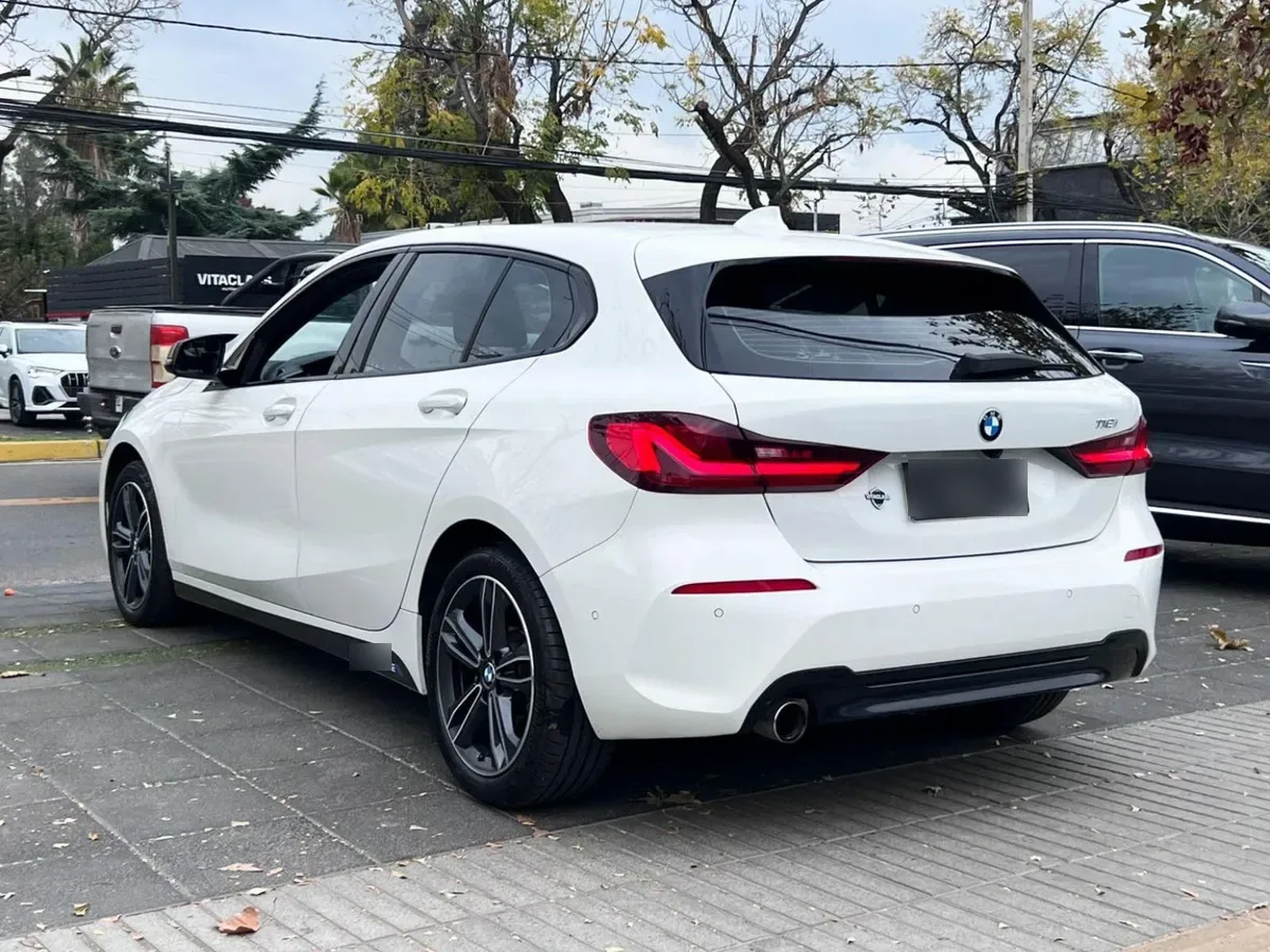 Bmw 118 1.5 año 2021