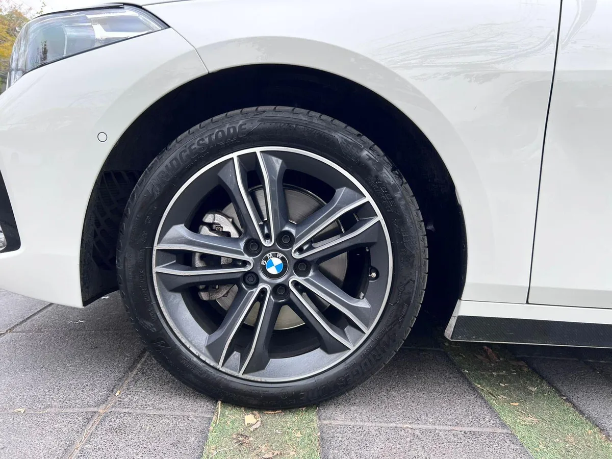 Bmw 118 1.5 año 2021