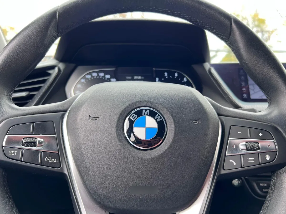 Bmw 118 1.5 año 2021