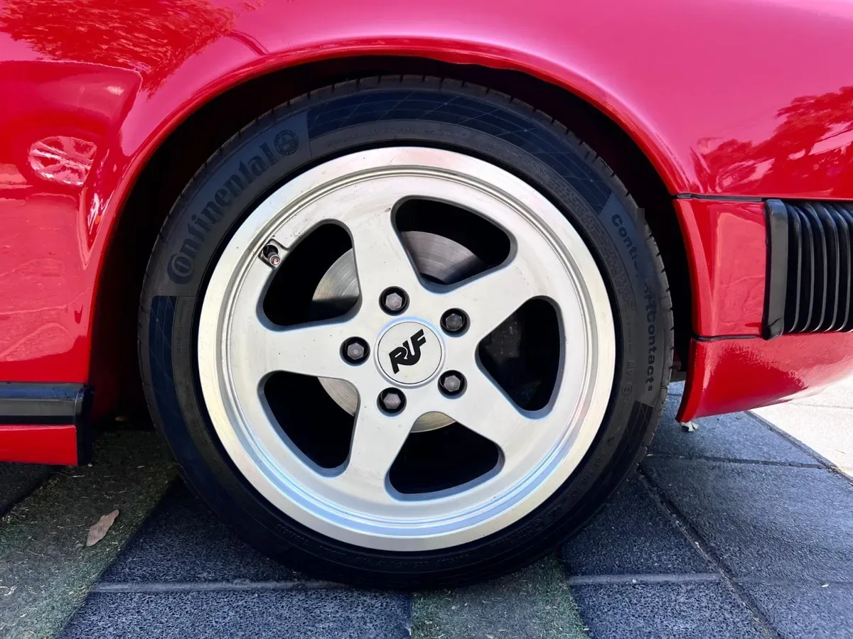 Porsche 911 Carrera año 1983