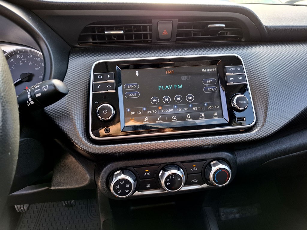 Nissan Kicks 1.6 Advance 4x2 Mt 5p año 2021