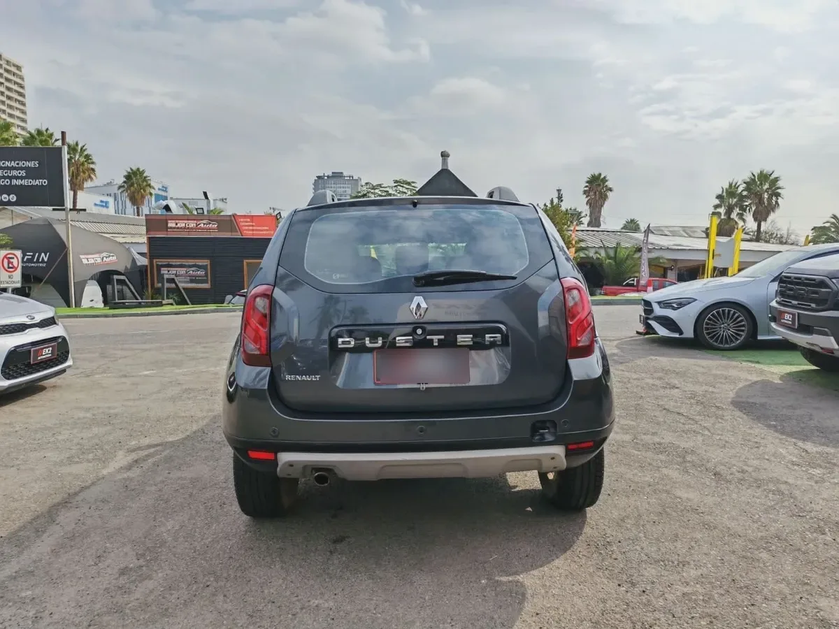 RENAULT DUSTER 1.6 Zen Kit Outdoor Mt año 2018