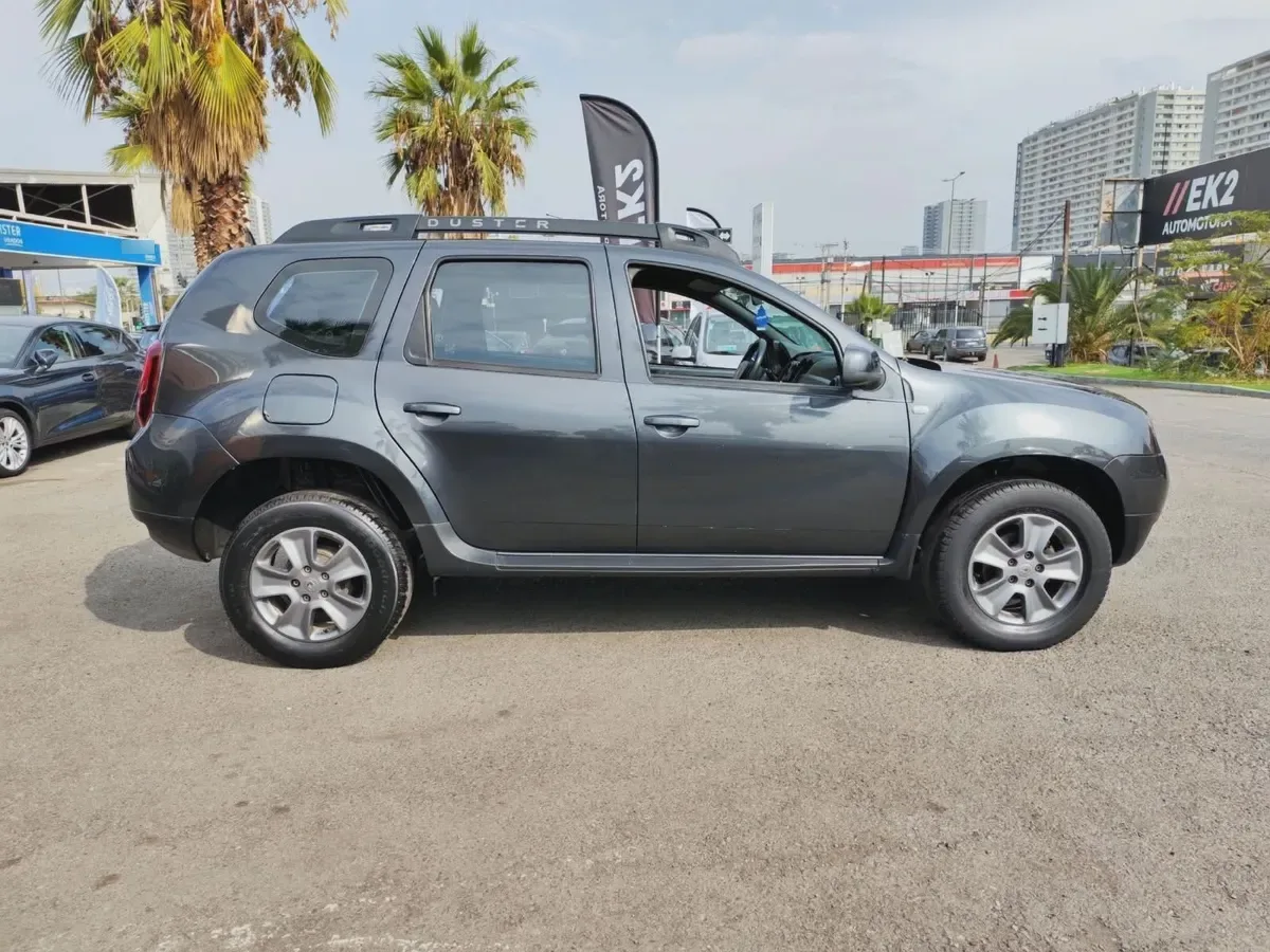 RENAULT DUSTER 1.6 Zen Kit Outdoor Mt año 2018