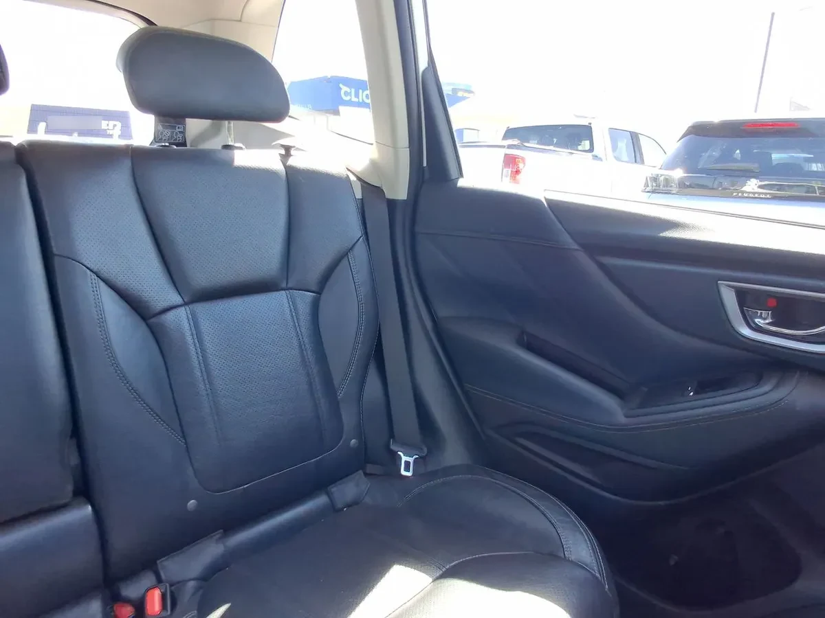 Subaru Forester 2.0i Limited Eyesight Awd At 5p año 2021
