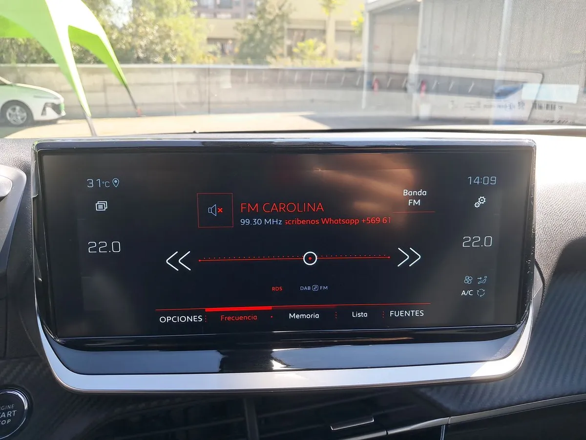 Peugeot 2008 1.2 Allure Pack Puretech 130hp 4x2 Mt 5p año 2024