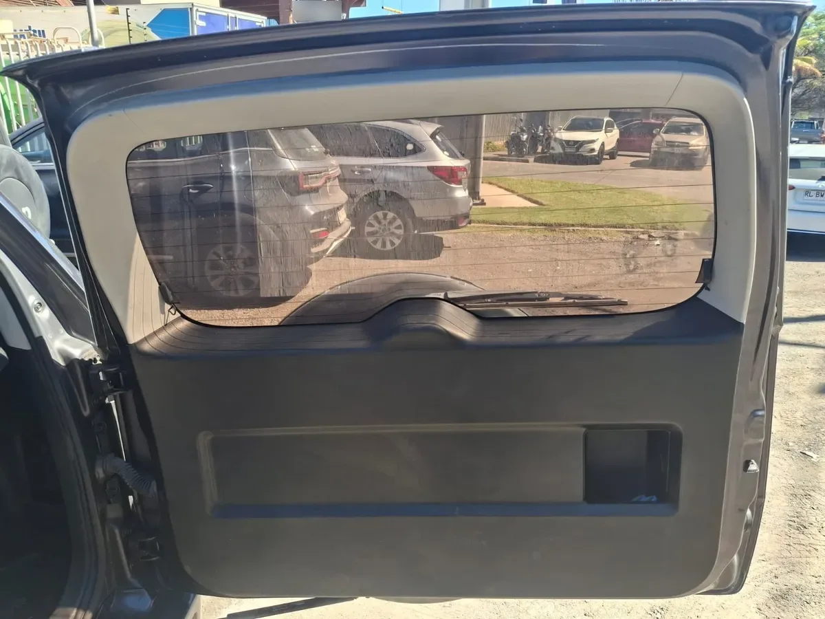 SUZUKI GRAND NOMADE 2.4 N Glx Sport Mt 4x4 año 2017