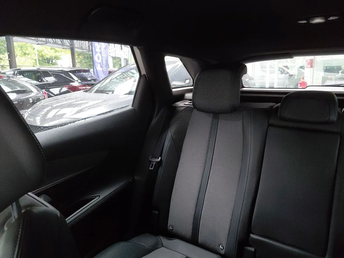 Peugeot 3008 1.5 Allure Pack Bluehdi 130 4x2 Eat8 5p año 2024