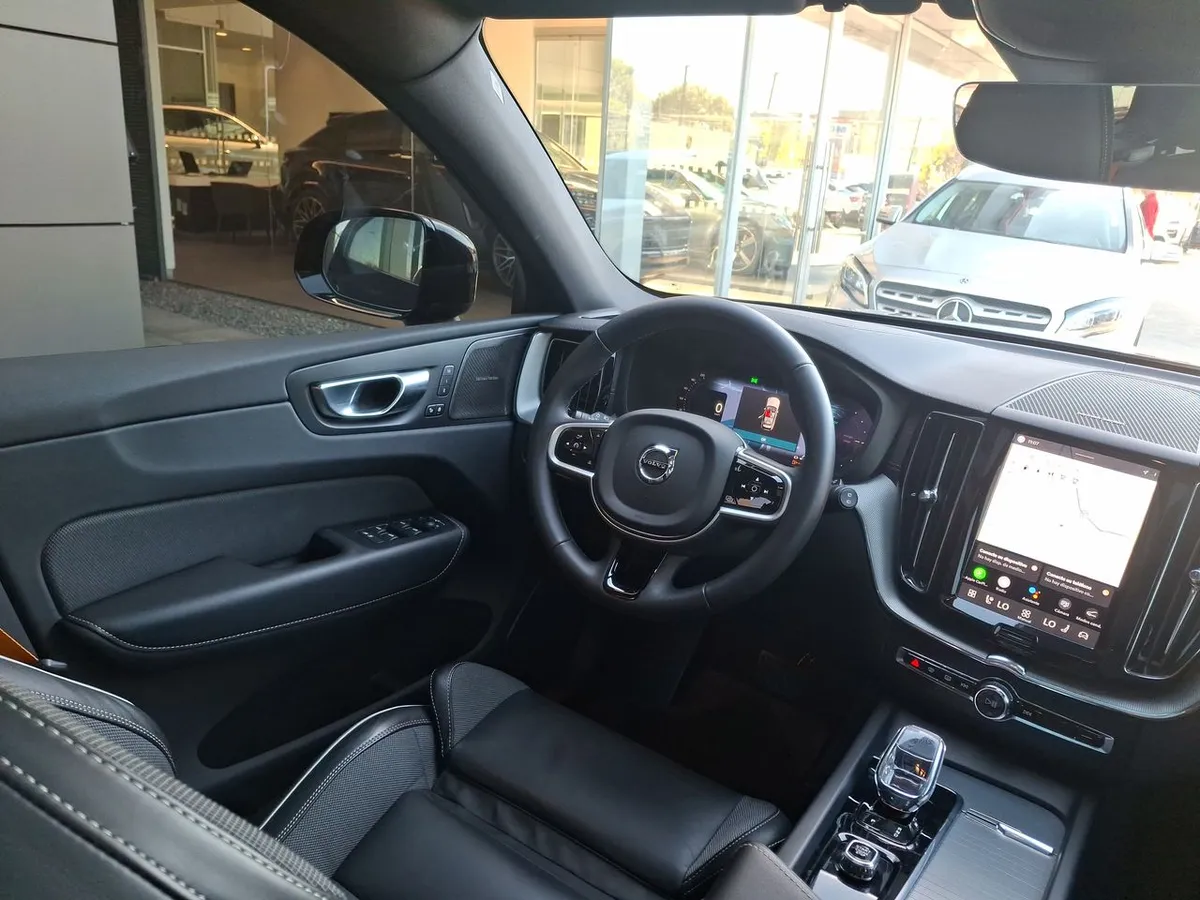 Volvo Xc60 2.0t T8 Polestar Engineered Hybrid Awd At 5p año 2025