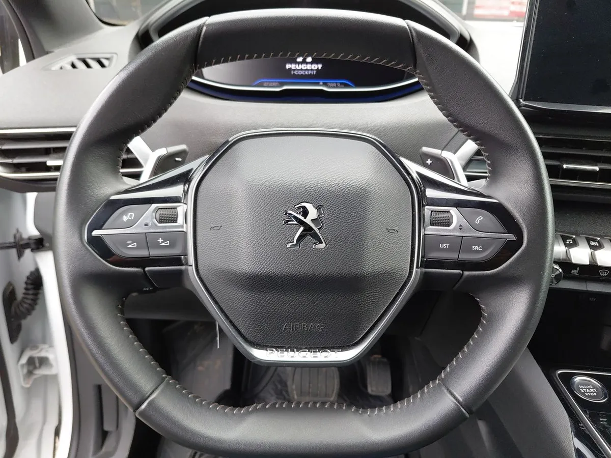 Peugeot 3008 1.5 Allure Pack Bluehdi 130 4x2 Eat8 5p año 2024
