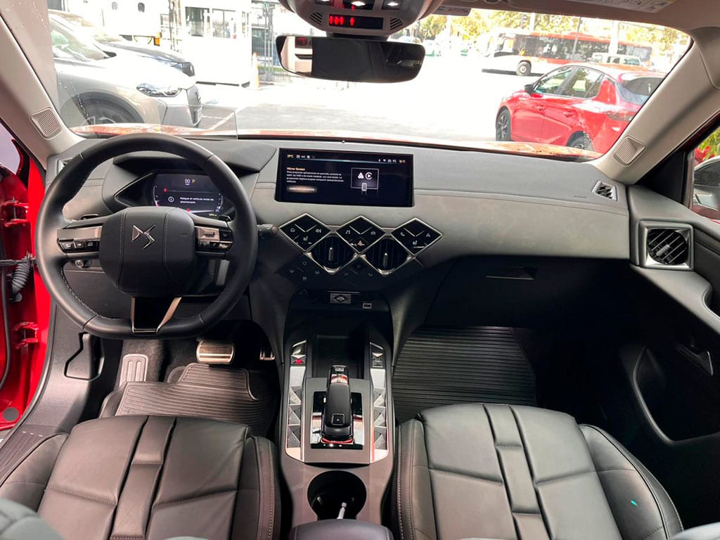 DS Automobiles 3 Opera año 2026