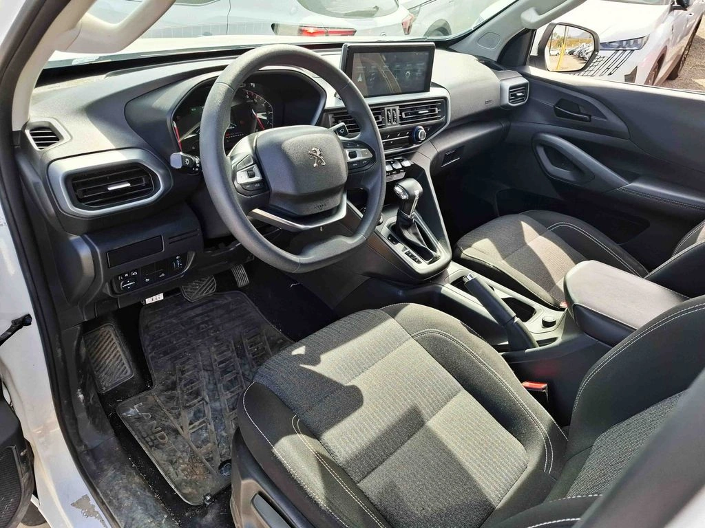 Peugeot Landtrek Active 4x4 año 2025