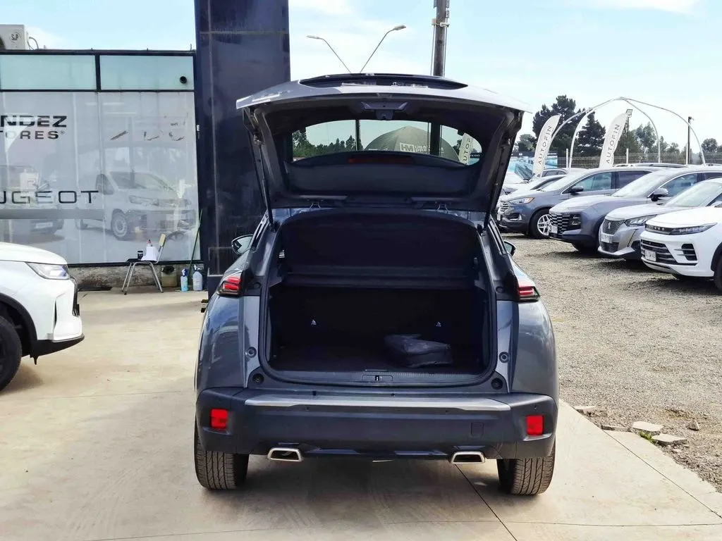 Peugeot 2008 Allure año 2024