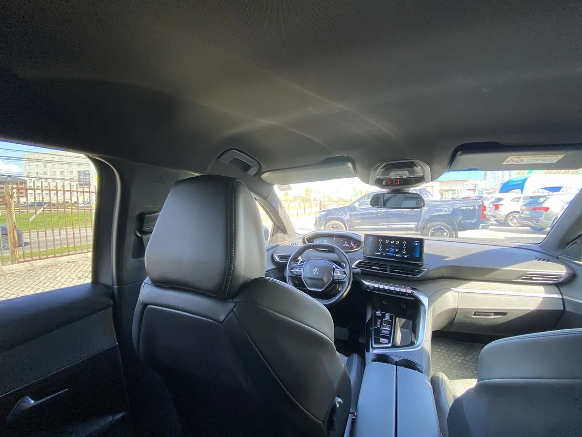 Peugeot 3008 1.5 Allure Pack Bluehdi 130 4x2 Eat8 5p año 2024