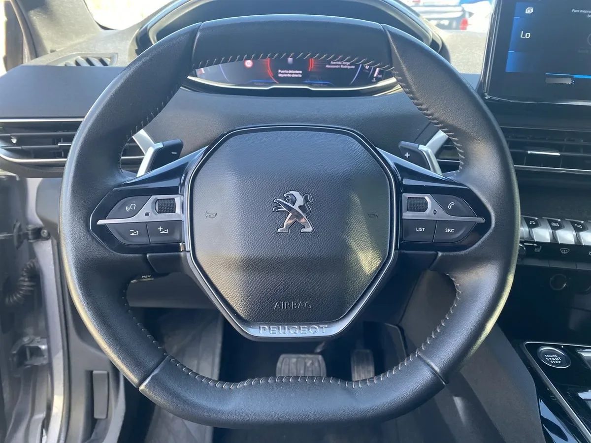 Peugeot 3008 1.5 Allure Pack Bluehdi 130 4x2 Eat8 5p año 2024