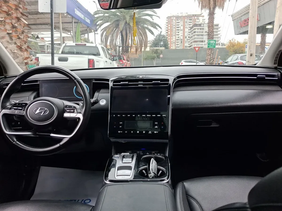 Hyundai Tucson 1.6 Nx4 Limited 4wd At 5p año 2024