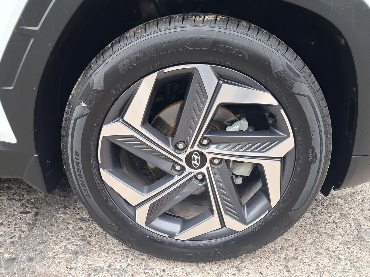 Hyundai Tucson 1.6 Nx4 Limited 4wd At 5p año 2024
