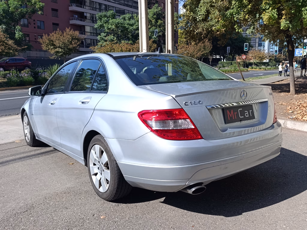 Mercedes Benz C180 Cgi Blueefficiency año 2011