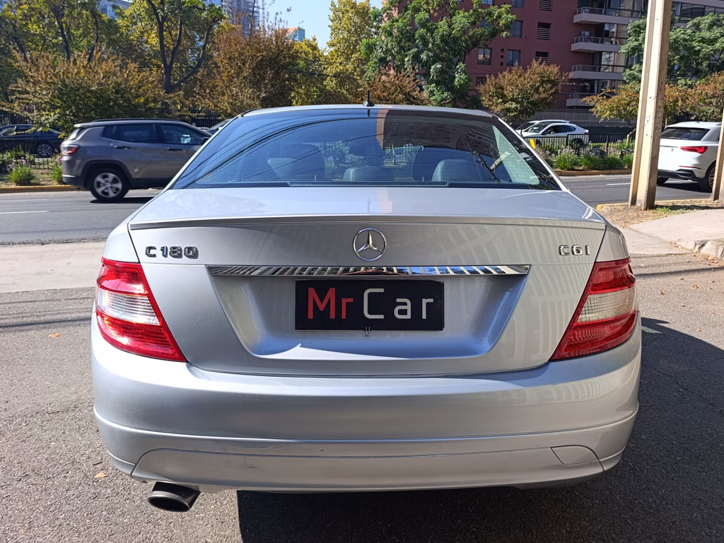 Mercedes Benz C180 Cgi Blueefficiency año 2011