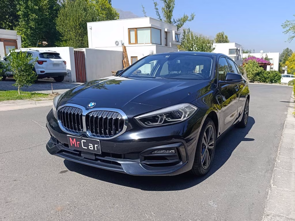 Bmw 118i Sport Plus año 2022