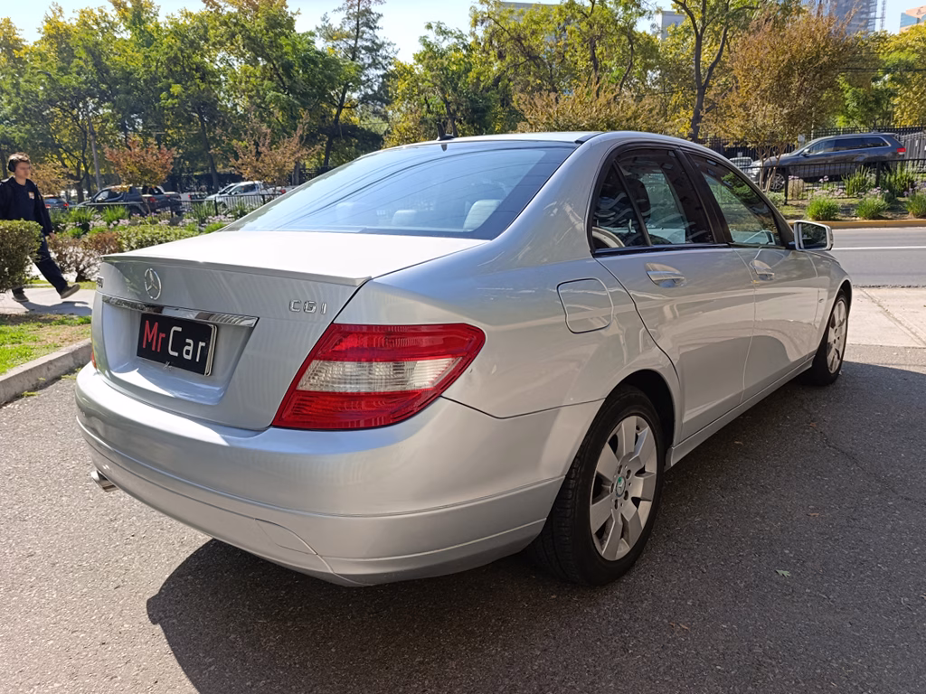 Mercedes Benz C180 Cgi Blueefficiency año 2011