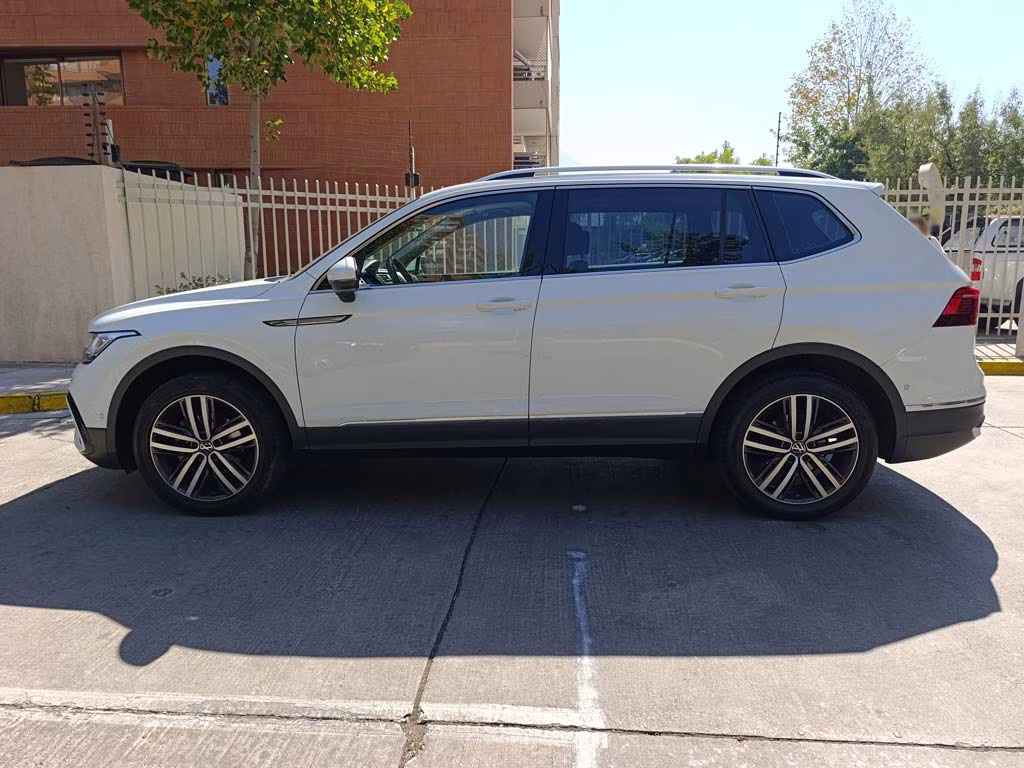 Volkswagen Tiguan Highline año 2023