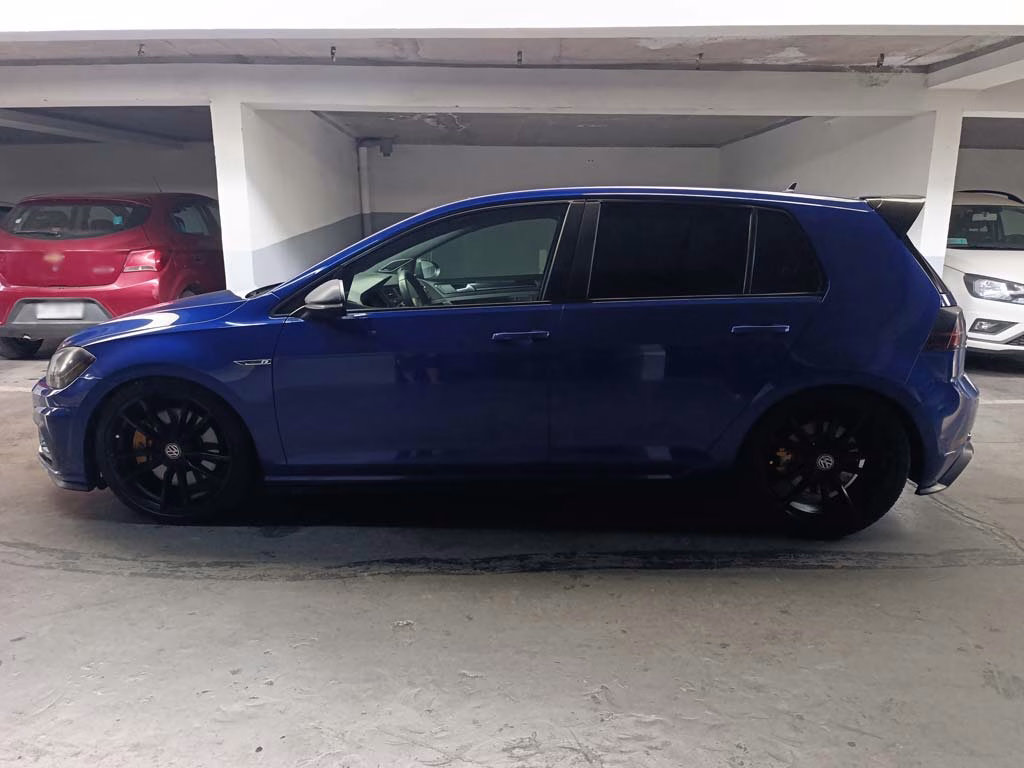 Volkswagen Golf R año 2021